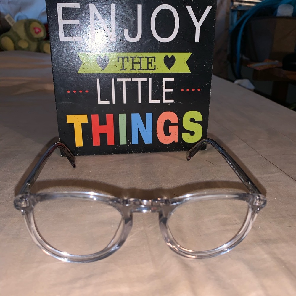 Eye glasses